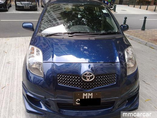TOYOTA  YARIS 5-DOOR A/T